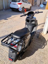 من رخصه الادمن  دراجه سوبر ام عيون شحن نضيفه 3سرعات ملف 1500 مو الصغير...