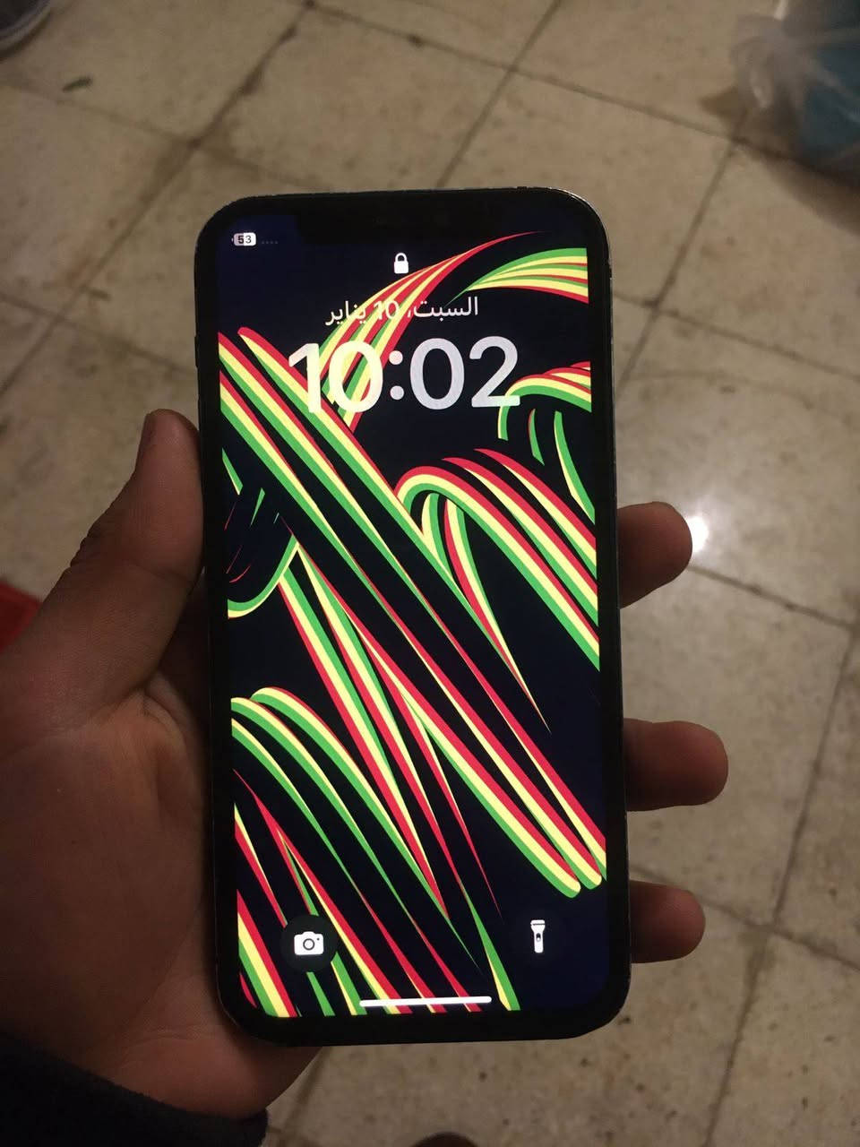 السلام عليكم ايفون ١٢ عادي مبدل شاشه وضهر وبيه فطر والكامره مو واضحة بطاريه ١٠٠ السعر قفل ١٦٠الف//***********
