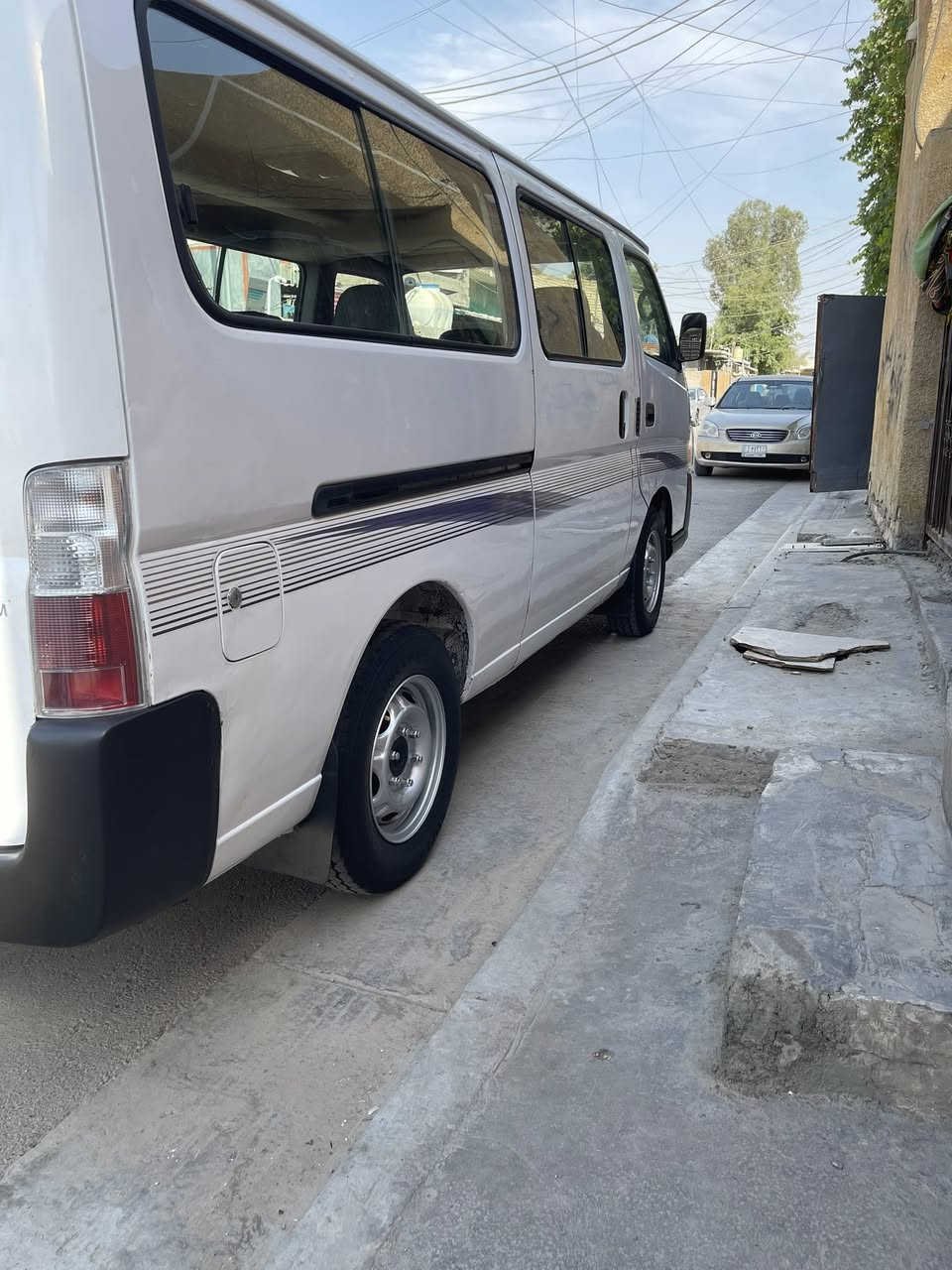 نيسان موديل ٢٠٠٩ هزه ورقم وسنويه جدد رقم شمالي دهوك
كير ومكينه وتبريد خير من الله 
سياره بدون صبغ صفاح موس 
بيها بارد وره باب السلايت 
داخل جديد 
صدر جديد امامي خلفي 
اكسل مكفول 
شرط تحويل 
مكاني شهداء البياع 
***********شراي اتصل 
السعر ١٣٨مجال حك جيه
