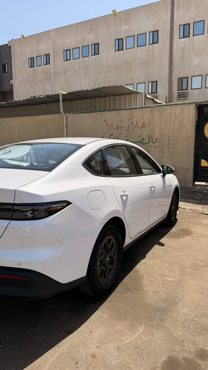 سيل فايف 2025
ماشية3800
مكفولة كفالة  عامة 
عنوان  بغداد 
***********
السعر 20،100الف
