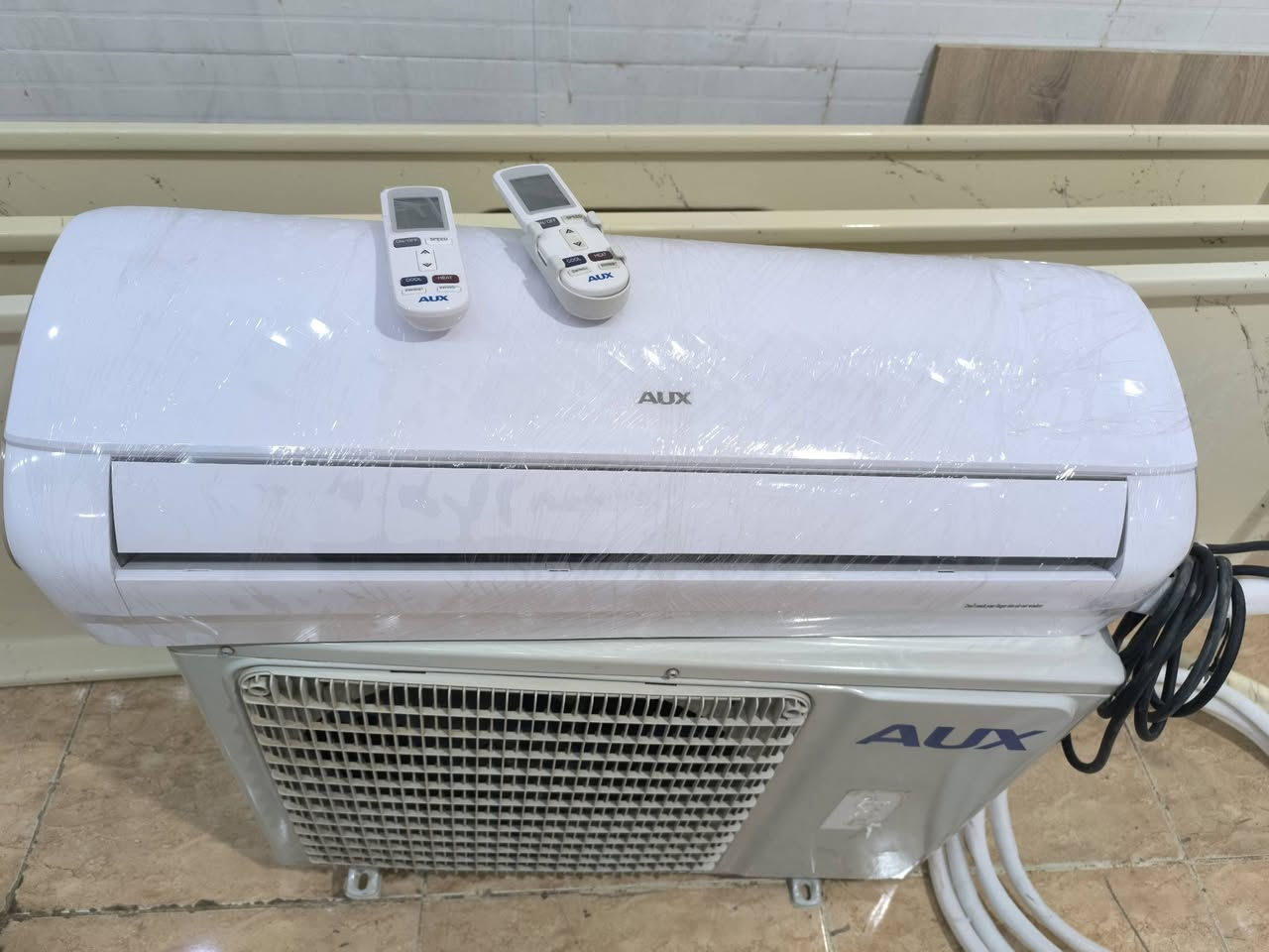 ئەم کەل و پەلانەم هەیە بۆ فرۆشتن
کانتۆری شەش تاکی
سیسەمی دوونەفەری دەستکرد
سیسەمی یەک نەفەری دەستکرد
سپلێتی یەک تەن مارکەی (AUX)زۆر جوان وتایبەت
ناونیشان سلێمانی خوار مزگەوتی تەبایی بەرامبەر مارکێتی کەوێ 
***********
