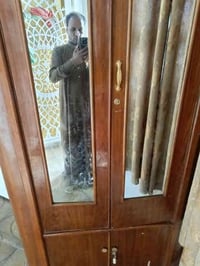 غرفه اخشاب تسكام حل وشد مفصخه حالين كل ملحاقته موجوده 07833153337