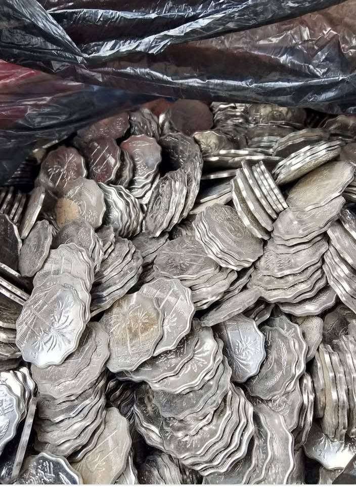 عملات معدنية نخيل خمس وعشر فلوس 81 و75 وبسعر 5000 للكيلو يوجد توصيل


**إذا كنت صاحب هذا الإعلان وتريد حذفه لأي سبب، رجاءا أرسل رسالة إلى الدعم الفني**