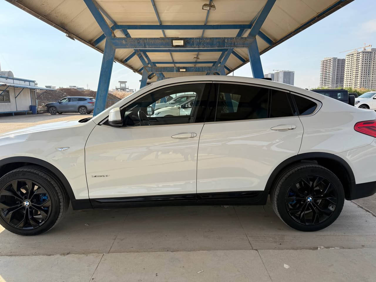 Bmw x4
موديل٢٠١٧
٤ سلندر توربو 
ام باكيج
اكس درايف
ماشي ١١٣ الف كيلو
کشنات کهربائی 
کشنات هیتر
ستیرن هیتر
بدون حادث فقط صبوغ رأس دعامی  
بدون دواخل ايرباك شرکة

سعر : ٢٢٥$
*********** أربيل, العراق
