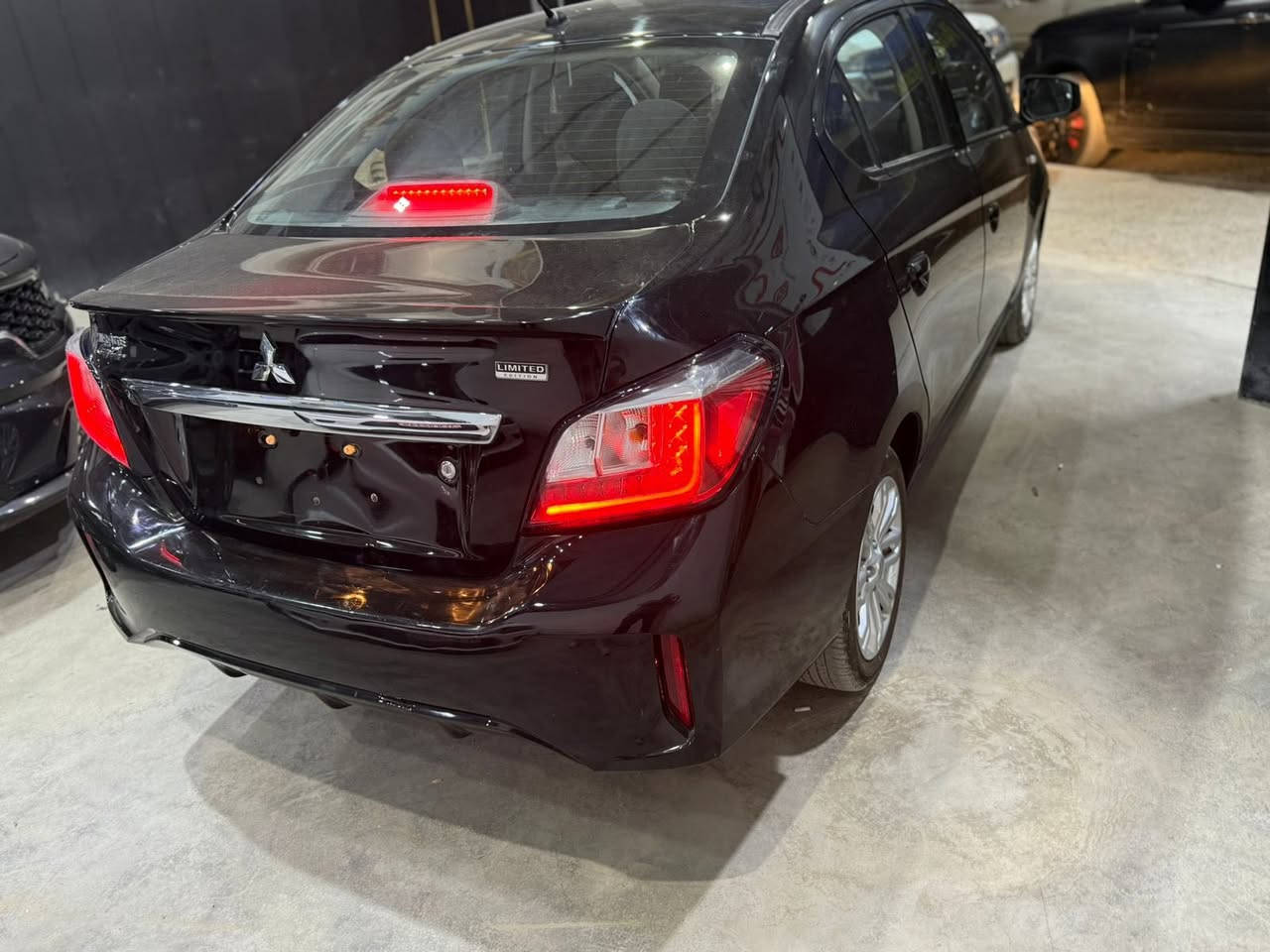 الموديل : 2023
ماشية 30.000 الف ميل
تبديل جاملغ و بنيد 
ويل كب
شاشة كبيرة
رادر 
سيارة جديدة 
مرقم بغداد 
السعر 88 ورقة 
مكاني بغداد زيونة 
للاستفسار ***********
