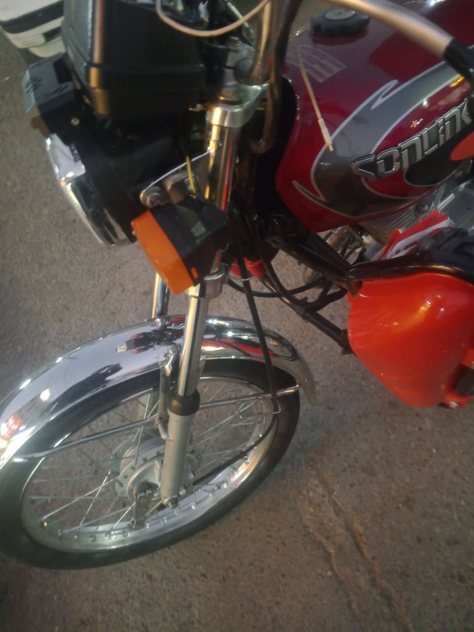 السلام عليكم دراجه يراني 4كير دراجه نضيفه وحلوه ومرتبه صفاحياته موجوده بس اني شايلهن تانكي جديد دبلات خلفي وامامي جدد دشبول جديد لا يت جديد دراجه متعوب عليه وحلوه السعر 500 مكاني بغداد حي العامل رجاء الموشراي ليراسل دراجه جديده بمعنى الكلمه مكفوله


**إذا كنت صاحب هذا الإعلان وتريد حذفه لأي سبب، رجاءا أرسل رسالة إلى الدعم الفني**