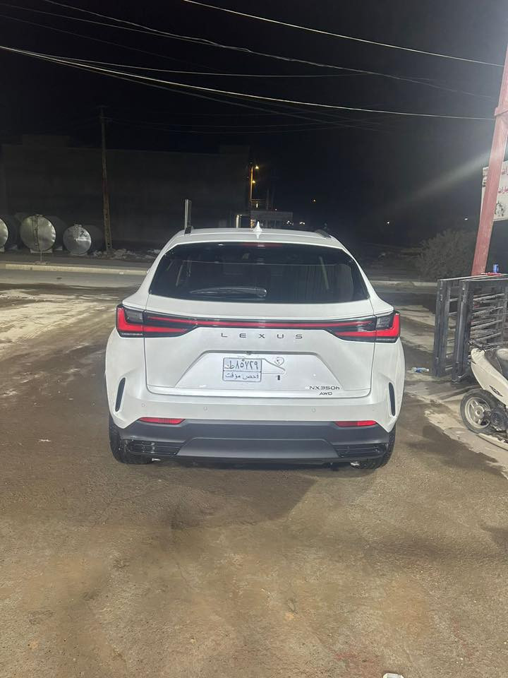 للبيع او مراوس
لكزس NX 350h موديل 2024
هايبرد اقتصادي كلش بالبنزين

مـرقـمـة بـغـداد

🔹 اللون: أبيض
🔹 المحرك: 2.5 هايبرد
🔹 الدفع: رباعي AWD
المواصفات:
 • شاشة كبيرة

 • ابل كار-اندرويد 
 • كاميرا خلفية + حساسات
 • بصمة تشغيل
 • مقاعد جلد كهرباء
 • تحكم بالمقود
 • تحذير النقطة العمياء
 • المحافظة على المسار
 • تكييف أوتوماتيك

حادثها مبدل بنيد اصلي
 وشبر تكحيل بالجاملغ
جاهزة السيارة

📞 الاتصال / واتساب: ***********
