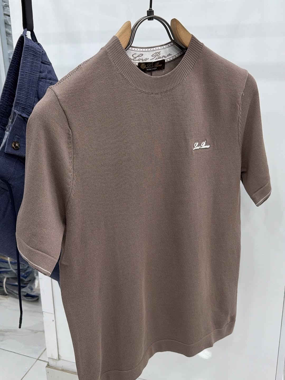 طه العايد 
جودة أنت تستحقها 🤎
تشيرت تريكو قطن قياسات  M L Xl Xxl 
علق بـ تم يوصلك السعر ❤️🌿


**إذا كنت صاحب هذا الإعلان وتريد حذفه لأي سبب، رجاءا أرسل رسالة إلى الدعم الفني**