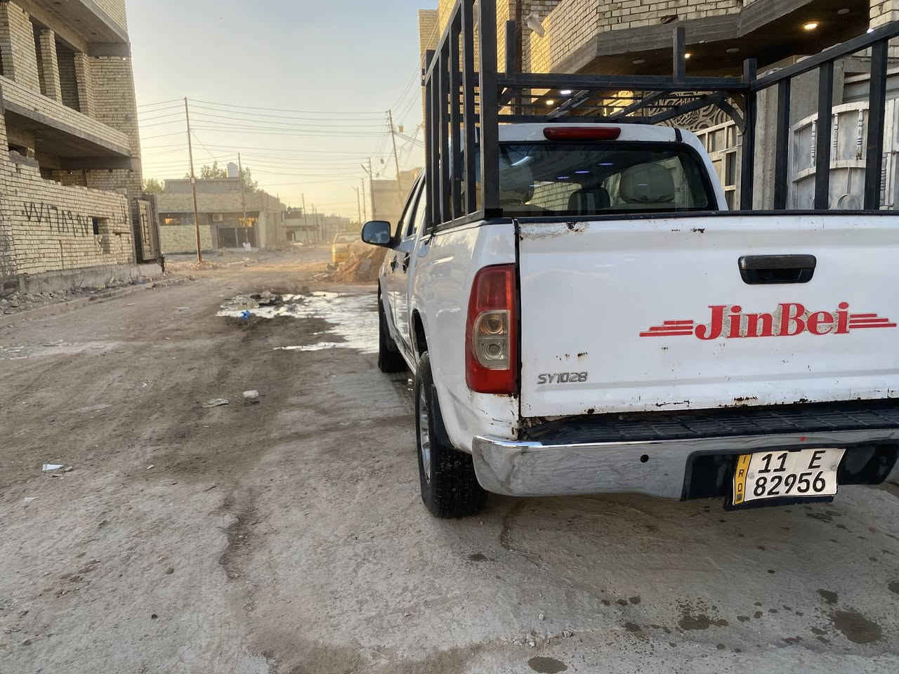 سلام عليكم بيكم جنبي موديل 2013 مكفوله من ضربه وصبغ وتبديل  السياره بسمي تحويلي

ثاني يوم السعر 60 وبيهه مجال رقم الهاتف ***********
