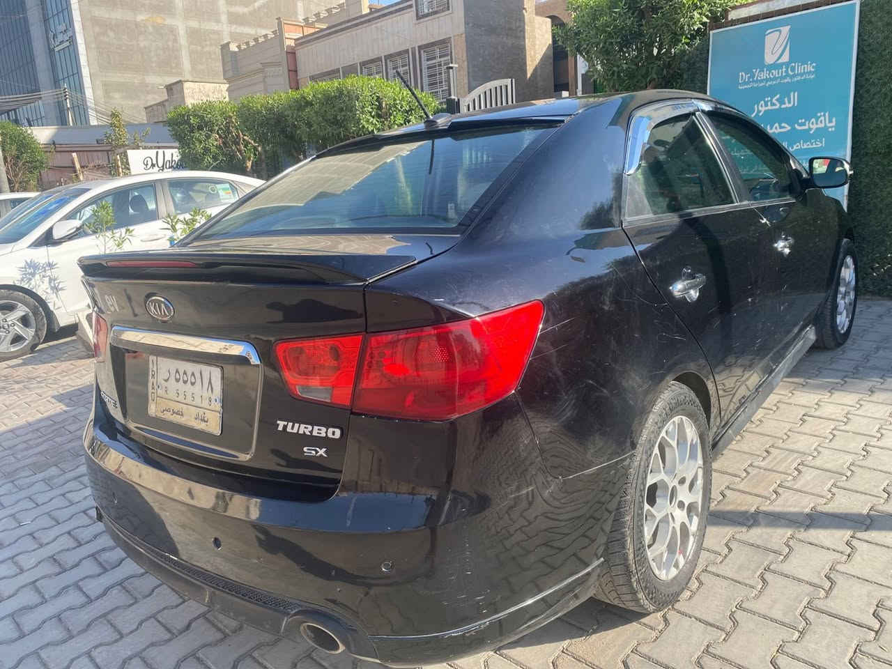 السلام عليكم
فورتي ex موديل ٢٠١٢ فول مواصفات ١/١
رقم بغداد باسمي مميز
مكينه ٢٤٠٠ 
ويل رياضي 
باتري جديد
تخم تاير جديد
فيت بم جديد
عليها ادامه للمكينه 
تحكم ستيرن جهتين كروز سرعه
سلايد روف طكتين 
صدر امامي خلفي جديد
السياره مبدل بنيد ودعاميه بلادي 
السياره كلها ليبل واحد
السعر ١٠٥ وبيها مجال


**إذا كنت صاحب هذا الإعلان وتريد حذفه لأي سبب، رجاءا أرسل رسالة إلى الدعم الفني**