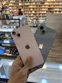 جهازين نوع اللون الازرق 💙        iPhone 14 plus        (128gb)  بطاريه...