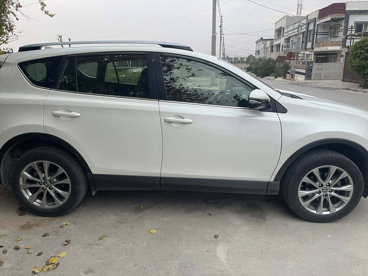 2017 خەلیجی
فول مواسەفاتە
ناو زەردە
198 هەزار کیلۆمەتر ڕۆیشتیە
بێ سبوغە هەندەک ساردە کوتی هەیەدەعامی هەندەک شوختی هەیە
هەندەک قۆپی هەیە لەدواوە یەک بستە
176 وەرەقە


**إذا كنت صاحب هذا الإعلان وتريد حذفه لأي سبب، رجاءا أرسل رسالة إلى الدعم الفني**