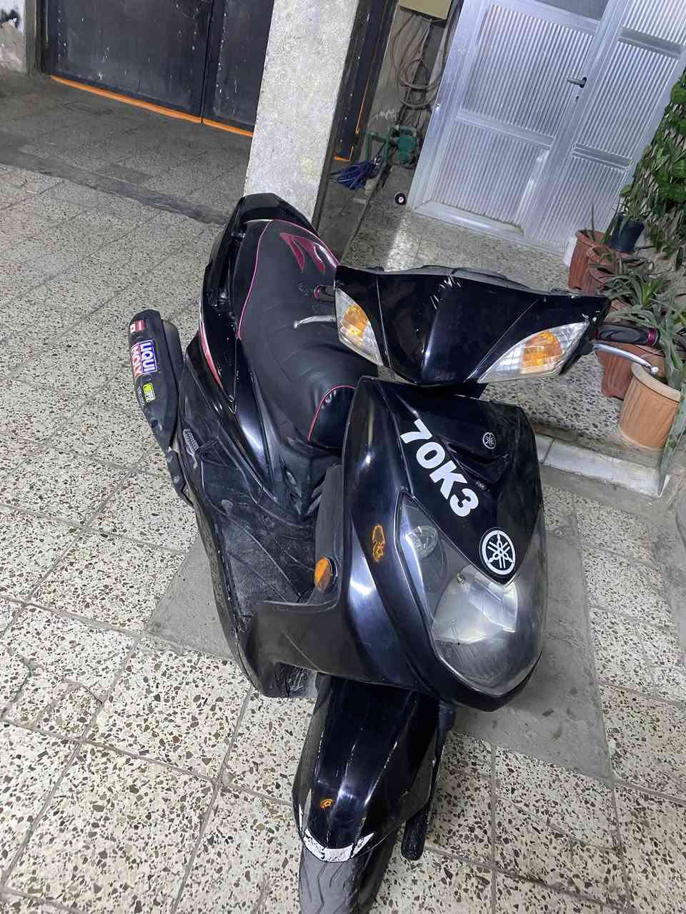 دراجة سكنس فحل نوزل نضيفة بلاديه  شلعه معدل مكينه ناعمة نوزل الدارجة جاهزه من كل النوحي السعر 900 وبيه مجال العنوان بغداد الشعب ***********
