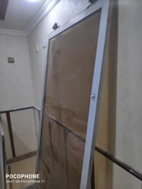 باب كهربائي • ٢٠٥×٩٥سم • ماطور معطّل