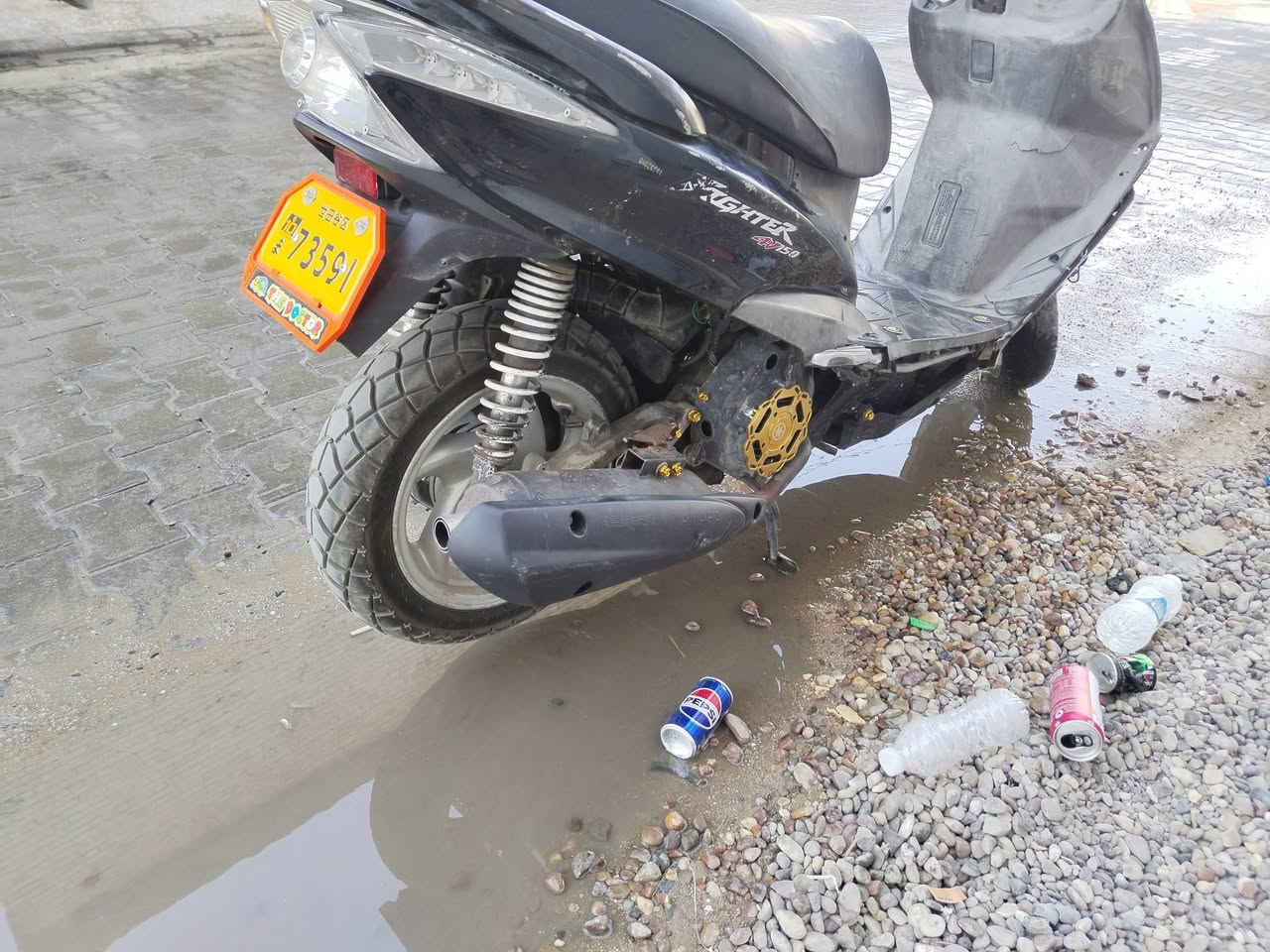 السلام عليكم دراجه لبيع سيام جيتي رياضي مزوده بوشه ٥٥ شلعه تخبل معدل حلو تايرات جدد ويل ١٢ كهربائيات كله شغاله ماناقصه أي شي سلف مايشتغل هندر واحد السعر ٣٠٠ وبيه مجال مكاني النجف كوفه حي ١٧ تموز ***********
