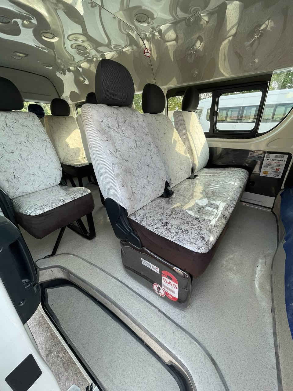 سلام عليكم تويوتا هايس 2025 بانزين كفاله عامه وجاهزه مدوشمه عام ماشيه 20 الف حقيقي سنويه بسمي تحويل مباشر الاستفسار ع *********** مكاني بغداد
