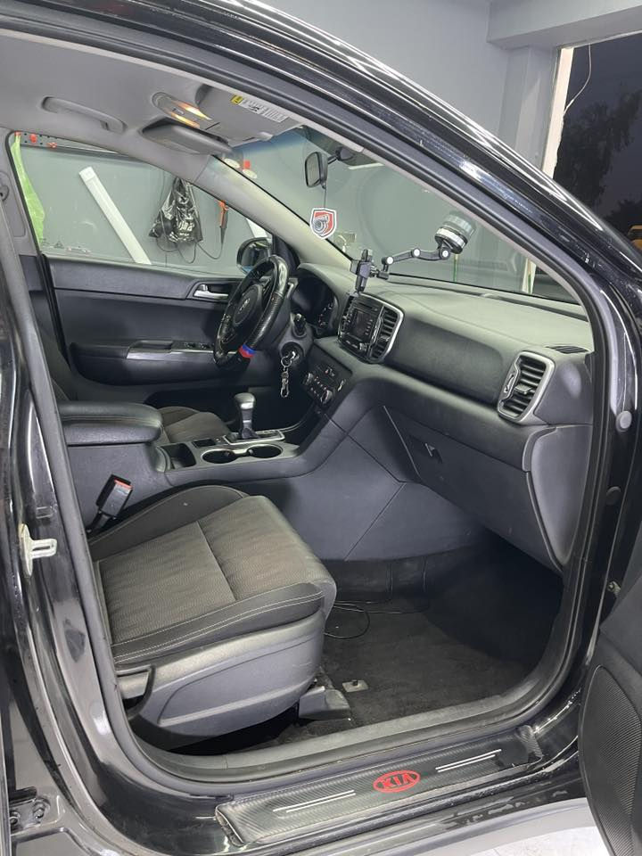 سلام عليكم
كيا. سبورتج 2019
كلين تايتل 
بدون ضرر 
فقط بارد صغير 
ماشية 96 الف كيلو متر
كير محرك مكفول 

سعر (175 ) ورقه  وبيها مجال بسيط 

‭‬  0788 295 0830‬
