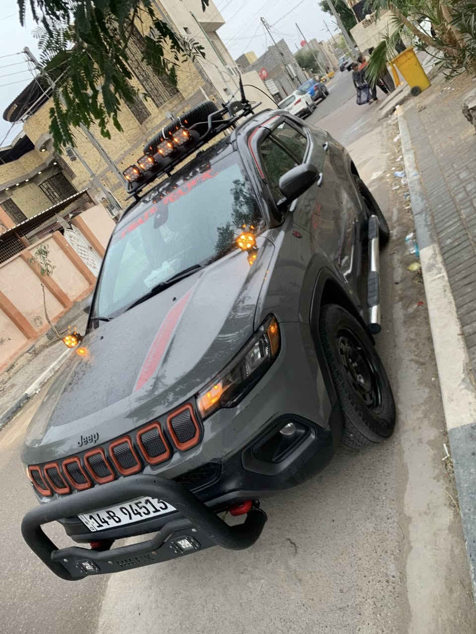 السلام عليكم جيب كومباس 2022 فئه تريل هوك السياره مصروف عليها هواي فول تزويد جاهزه وحلوه تجي وتشوف بعينك احلى من الصور حادثها يمك بالصور كلشي امبين افتح الصور وشوف السعر ب163 وبيها مجال بيع او مراوس تحويل مباشر بيع او مراوس شنو عندك اتصل وبالخدمه مديل 22 الشكل الجديد استفسار ***********
