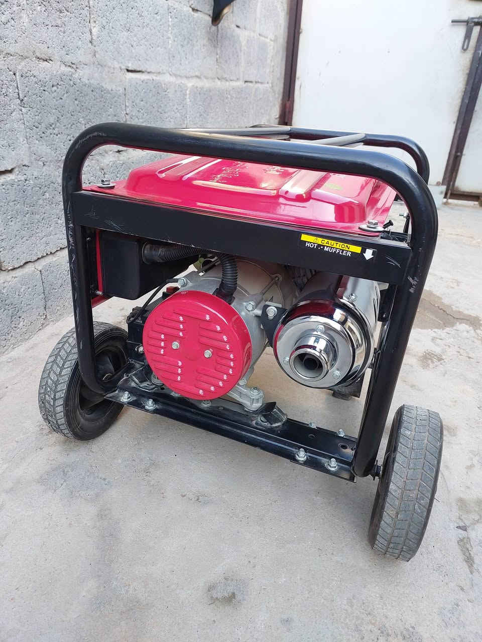 السلام عليكم ...
مولد كهرباء _سوبر تايكَر _للبيع
12 امبير _ بانزين _ تشغيل سلف وخيط
 اخذته جديد ومضموم ..
واتس آب أو اتصال ***********
