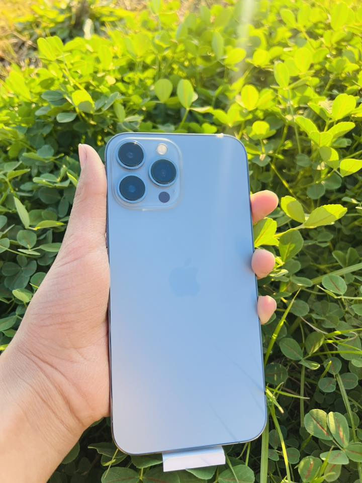 سلام عليكم أيفون 13 برو ماكس ‏باللون المميز البحري 
‏مذاكرة العملاق المميزة 512 البطارية 91 بلادية غير محفزه 
‏الجهاز كله بلاده على وضع الشركة شرط الفحص وين ما يعجبك ￼￼￼
وتر بروف ‏كفالة عامة ‏شرط الفحص في أي مكان يعجبك 
‏نظافة 100% 100 شخط واحد ما بية المكان الناصرية المركز ￼
***********￼ اتصال فقط ￼￼￼￼
