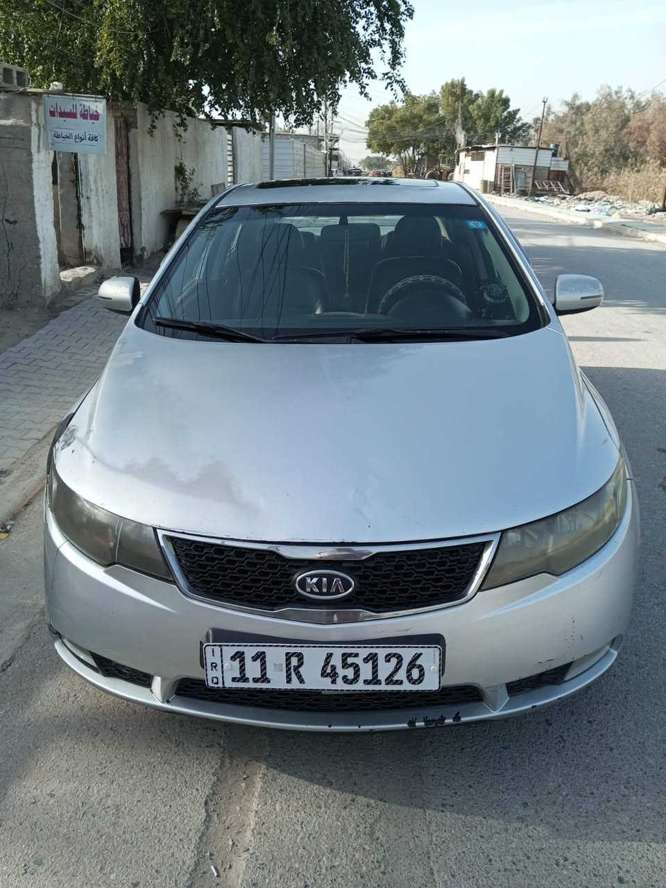 السلام عليكم فورتي 2011 ستيراد خاص فول مواصفات عده البصمه
كشنات جلد 
فتحه 
تدفئه بالكشنات
تحكم 
حساسات 
مري شفط 
وبعد بيها مواصفات 
السياره بيها طخطخات كدام العين مبينات وجراد بيها 
محرك معلي كازكيت من وره الدوانز وهسه نعمه من الله نقطه دوانز مابيها السياره مابيها حادث ولا قطعه مبدله السعر 77 وبيها مجال كلش بسيط للشراي بغداد الجزيره السياحيه 
رقم الهاتف ‏‪0773 245 0271‬‏
