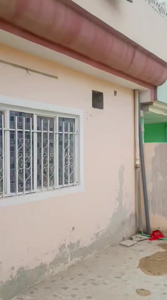 السلام عليكم بيت ارضي للايجار بحي الانتصار فرع جامع خلفاء الرسول يتكون من غرفتين نوم واستقبال وهول ومطبخ وصحيات للاستفسار الاتصال عل رقم 
***********
