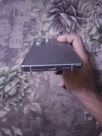 s25التر تيتانيوم ذاكره 256 دبل سيمكرت ضمان عين الفهد السعر 1150 وبي مج...