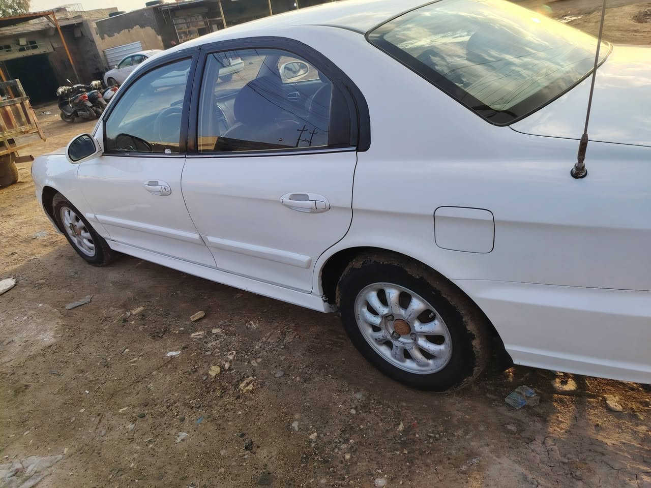 سيارة سوناتا 2004 وفود
مكينة 2000
60 بيهة مجال
***********
مكان بغداد النهروان
