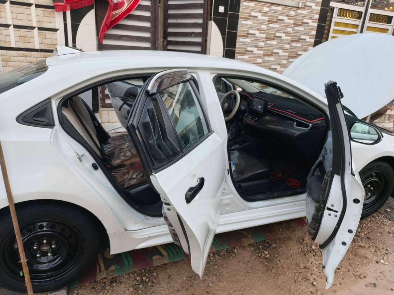 السلام عليكم كورلا مديل ٢٢اLEمريكي معواقين بسمي رقم بغداد دخول سنه ٢٠٢٣شهر ل٣) موصفات معروفه تبريد تدفئه اوتو هولد هندبريك كهربائي تحديد مسار رادار امامي  توقف ذاتي كهربيات كلها شغاله محرك 1800 مكاني بغداد البلديات السعر١٢٠) متواجد على خاص (***********
