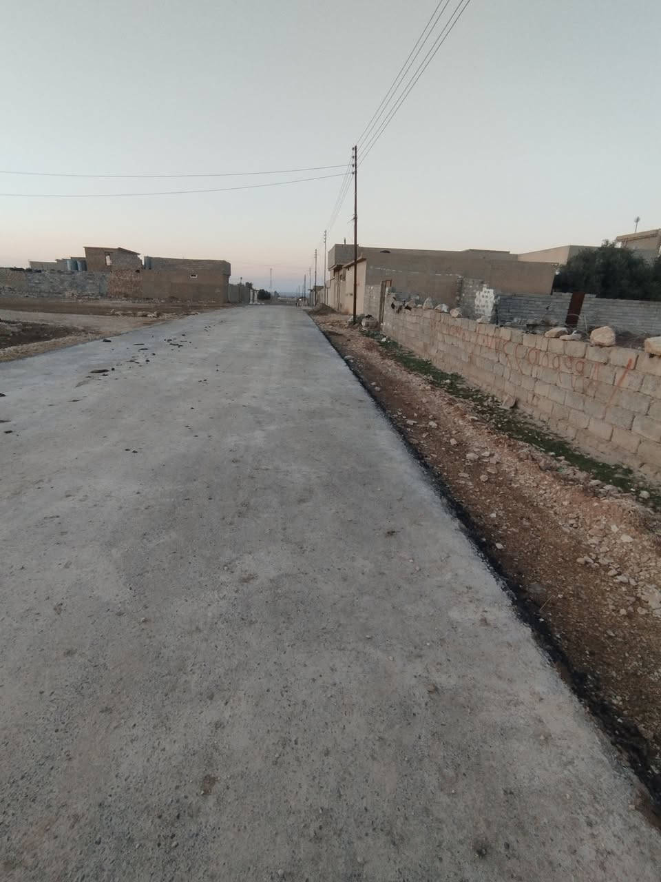 مكتب الحمزة للعقار
للبيع قطعة ارض زراعي ركن مساحه 950م خدمات كاملة مي وكهرب وتبليط ومدرسة مستوصف قرية النخوة خراب الكبير السعر 35 مليون للاستفسار ع رقم المكتب أو ع واتساب 
***********
***********
