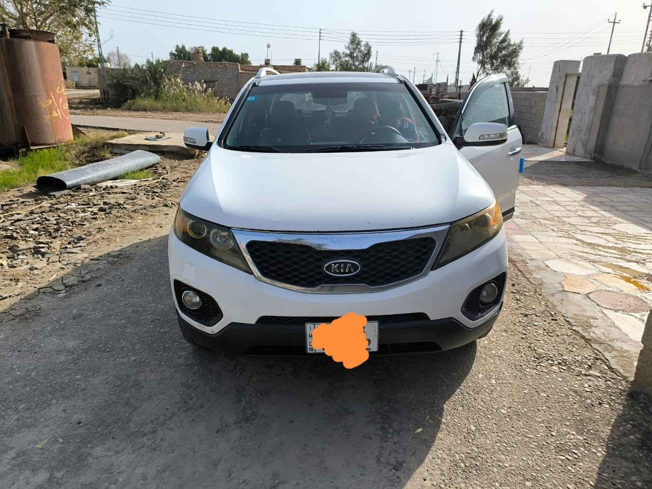 السلام عليكم سورنتو موديل 2010 كويتي
فول مواصفات
بانوراما قطعتين
 محرك 6 سلندر 7راكب
ماشيه 244
بصمه تشغيل
بصمه ابواب
 بصمه الصندوق لخلفي
لدواخل لونين 
كشنات جلد اصلي
وكرسي السائق كهرباء
يدات نيكل بلاد 
دفع رباعي
زراك لايت
لد امامي 
لد خلفي
حساس خلفي 
 تدفئه تبريد 3 قطع تبريد اشاير بلمري مري شفط
تبريد بيانو لمس تحكم  منفصل لعبري ولسايق
شاشه وكامره 
تحكم ستيرن
تحكم سرعه 
هاند بريك رجل 
جام اوتو 
مرئي الوسط تعتم  تايرات جديده
 لسياره مكفوله ما عدا باردات بسيطه  والسونار موجود بلمنشور 
رقم بغداد وبسمي
العنوان ميسان 
السعر 155 وبيه مجال ***********
