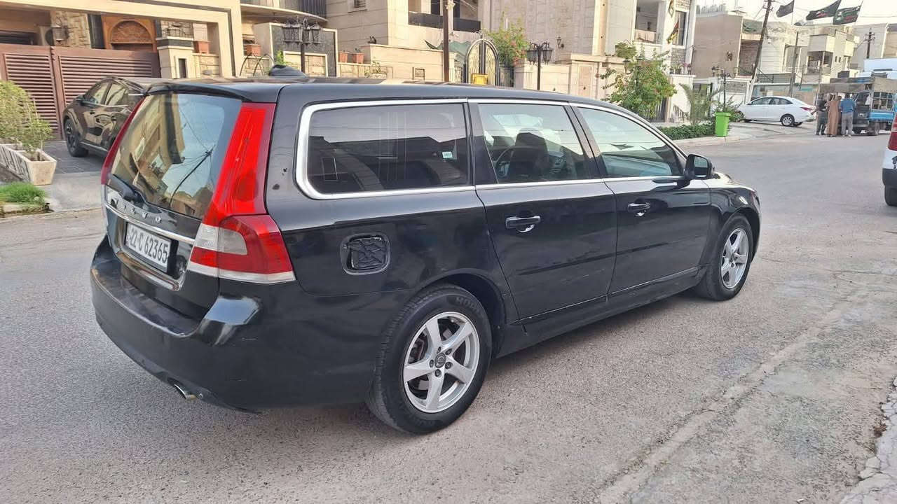 السلام عليكم ڤالڤوللبيع موديل 15عنوانهة كوت السعر 85وبيهة مجال هاتف ***********
