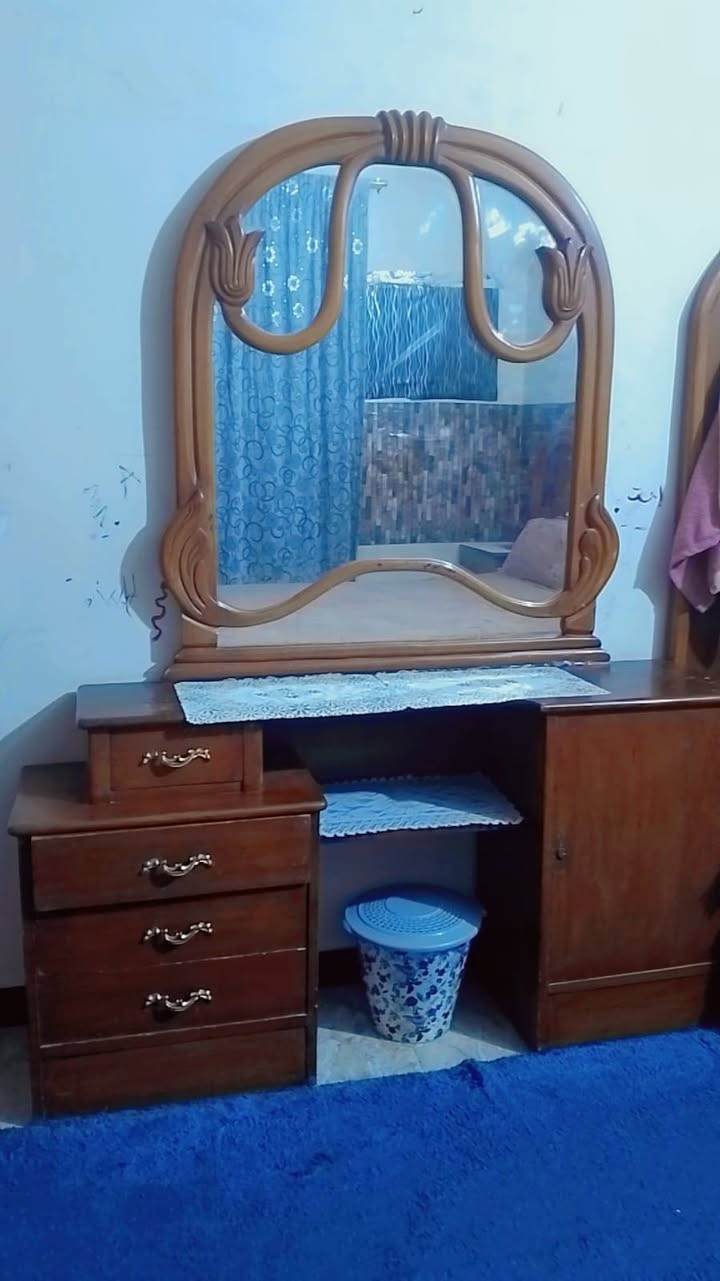 غرفه صاج نضافه مثل مموضح بالصور
سعر 500 وبيه مجال مكان بغداد الدوره ***********
