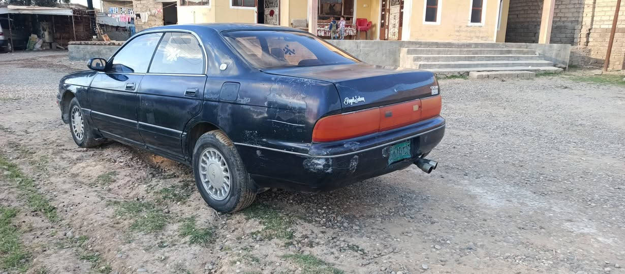 اسلام عليكم بطه للبيع موديل 91ازرق نيلي فحص نينوى مابيها لاكص ولاصبغ ابيعها حبل مكفلوله  20 وبيها مجال رقم الهاتف*********** الشرقاط جميله
