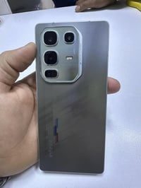 انفنكس 50 برو ذاكره 256 جهاز جديد غراضه كامله صارله تقريباً شهر. من ما...