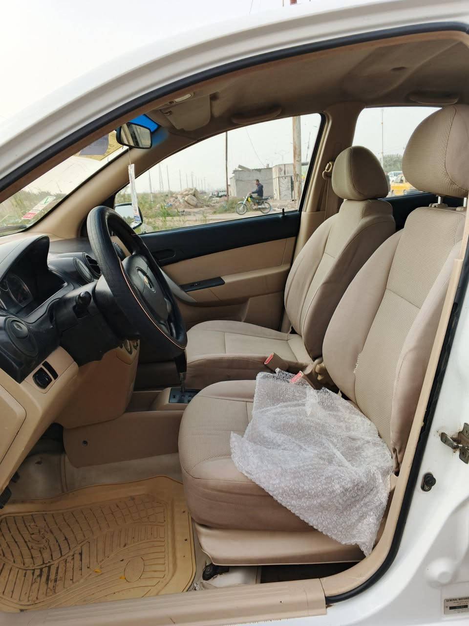 افيو 11 شركه العامه اوتماتيك مكينه مفتوح المرغوبه كير وتبريد وكهربائيات وحداديه مكفولات تخم تاير باتري جدد.  السياره مكفوله من التبديل والحادث والصبغ ماعدى تكحيل وبارد مكانات حسب السونار المندلاوي  رقمها بغداد مشروع وطني مالكها ومكانها ناصريه. السعر 65 الاستفسار *********** ناصرية, ذي قار
