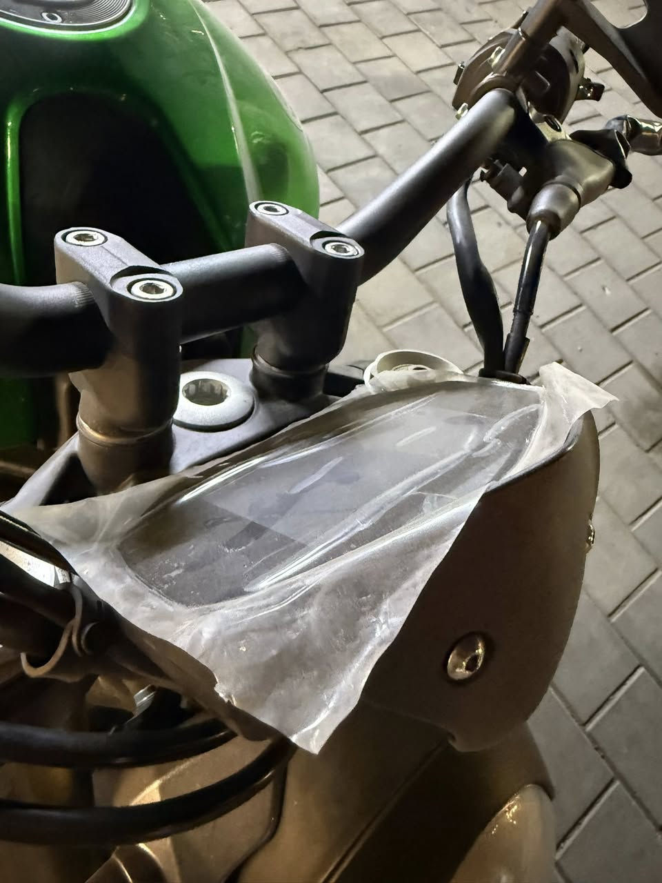 بنلي 752 زيرو النايلون بعدها بيها  abs فجوج برمبو الدراجه رقم وسنويه اسويلك تنازل بل شركه كل غراضها بل نايلون ورقه ضمان بيع او مراوس رقمي *********** مكاني بغداد حي القاهره الضباط ❤️
