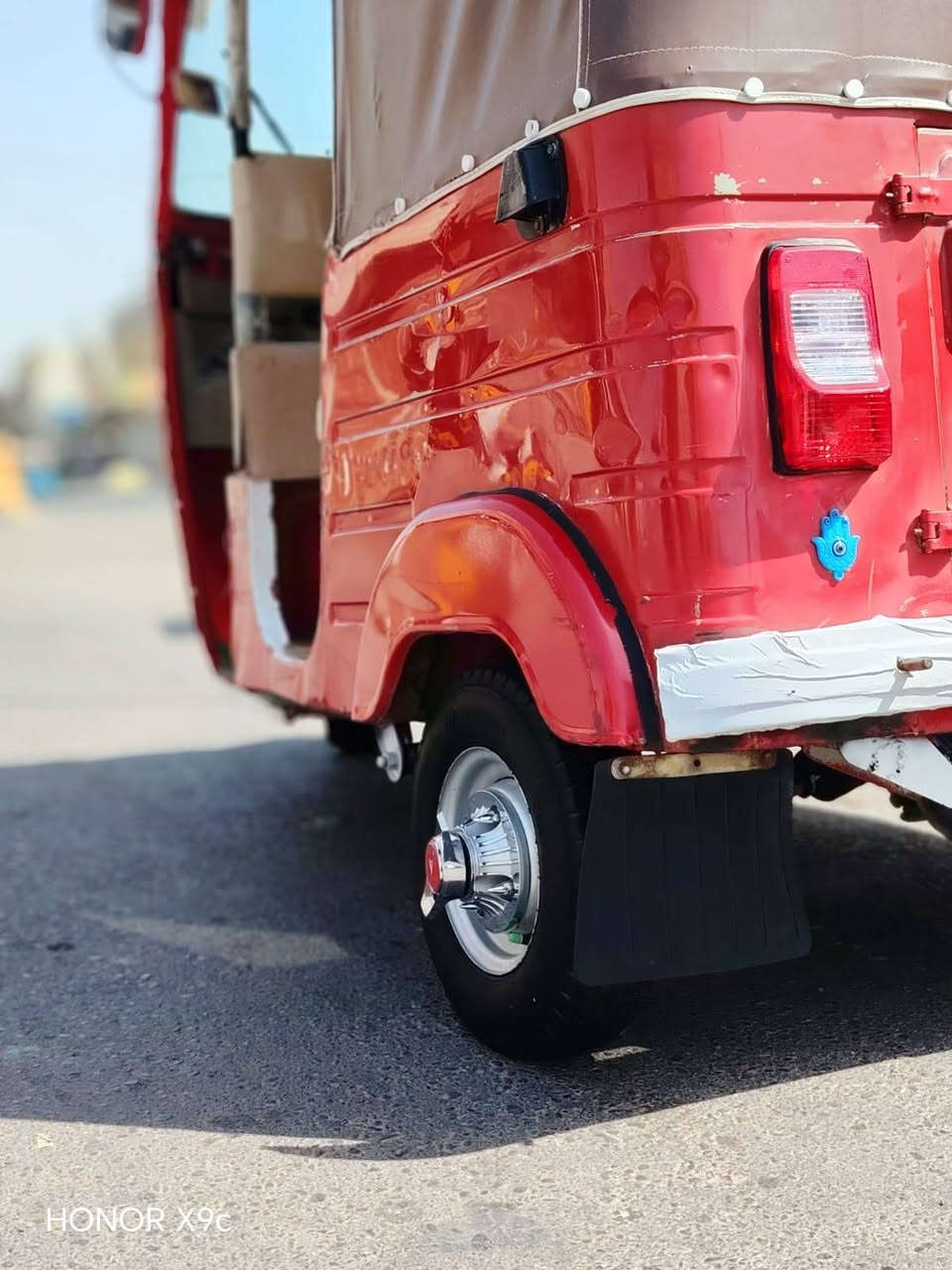 سلام عليكم تكتك موديل 2018تكتك لا تنقيص ولا تبخير تكتك كشره كفاله مكينه مفتوحه تكتك مرقمه وداخله هزه كهربايات كله شغاله دوشمه نزالات مسجل وزرازير جادر جديد
***********
