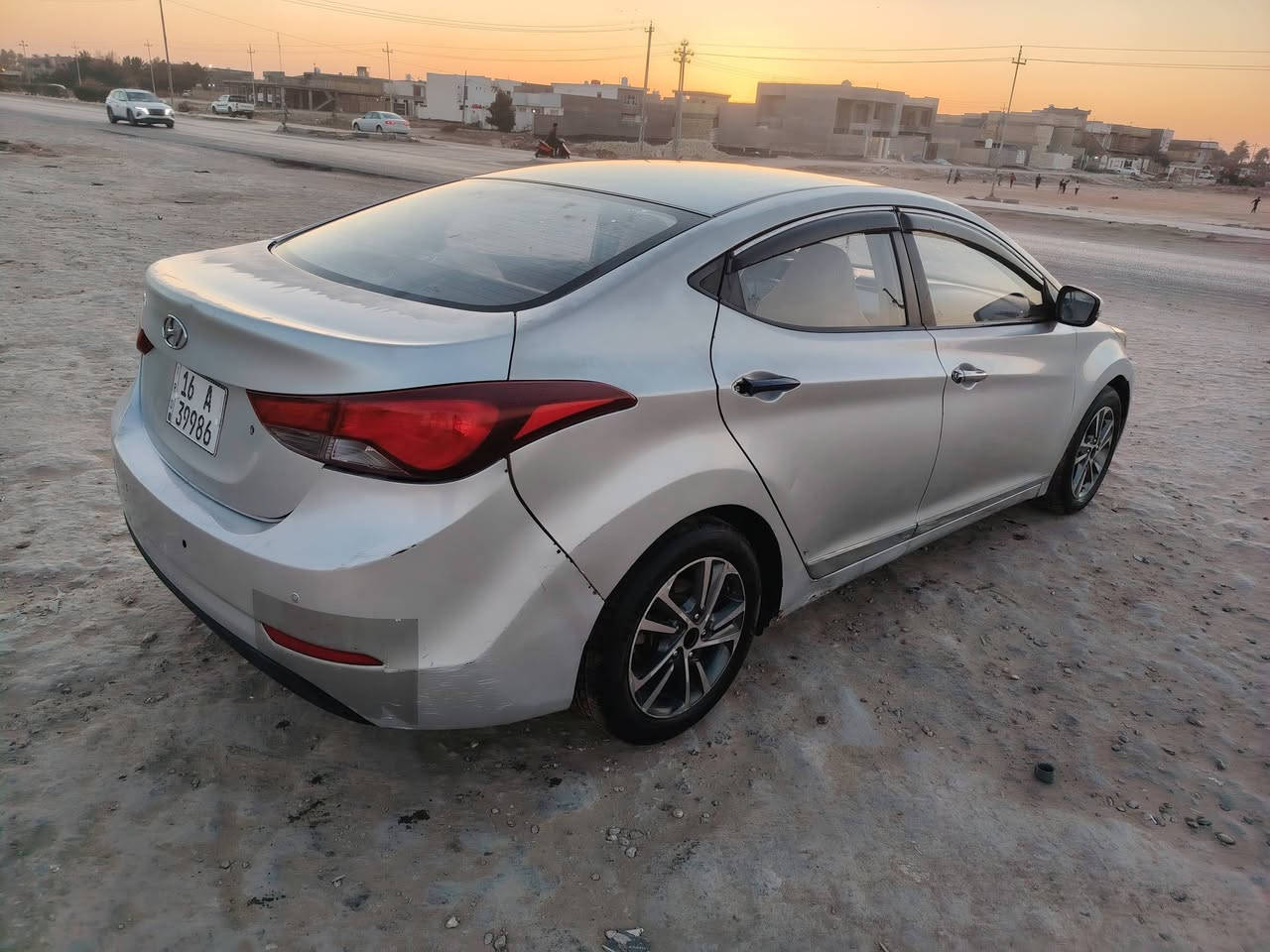 السعر ( 92) وبيهه مجال بسيط
مكاني بابل كفل

موبايل ***********

الانتره موديل 2014 خليجي مكينه 1800 رقم قادسيه دولي سنويه مجدده لل 30 السياره فول ماعده الفتحه تحكم استيرن جهيتين اشاير مري ويل كب مكينه ( السياره كفاله من الضربه والتبديل والفتح وبيهه رشات صبغ مكانات)

(مكينه وكير وتخم تاير كله جديد)
