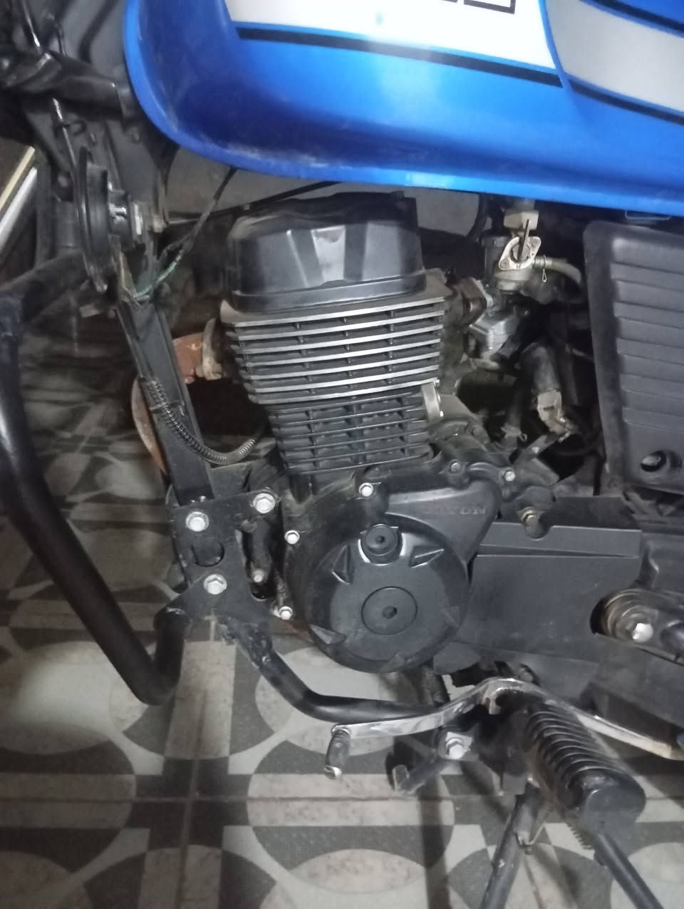 سلام عليكم درتجه دايون موديل 21 دراجه نضيفه خير من الله من دوام للبيت اوراق اصولي اكفلك مكينه وشاثي من ضربه دراجه ابيك دسكات كهربائيات كله شغاله بيه جها انذار وتشغل عن بعد   خير من الله السعر مليون 200 وبيه مجال الرقم *********** متواجد 24 ساعه واتساب ***********
