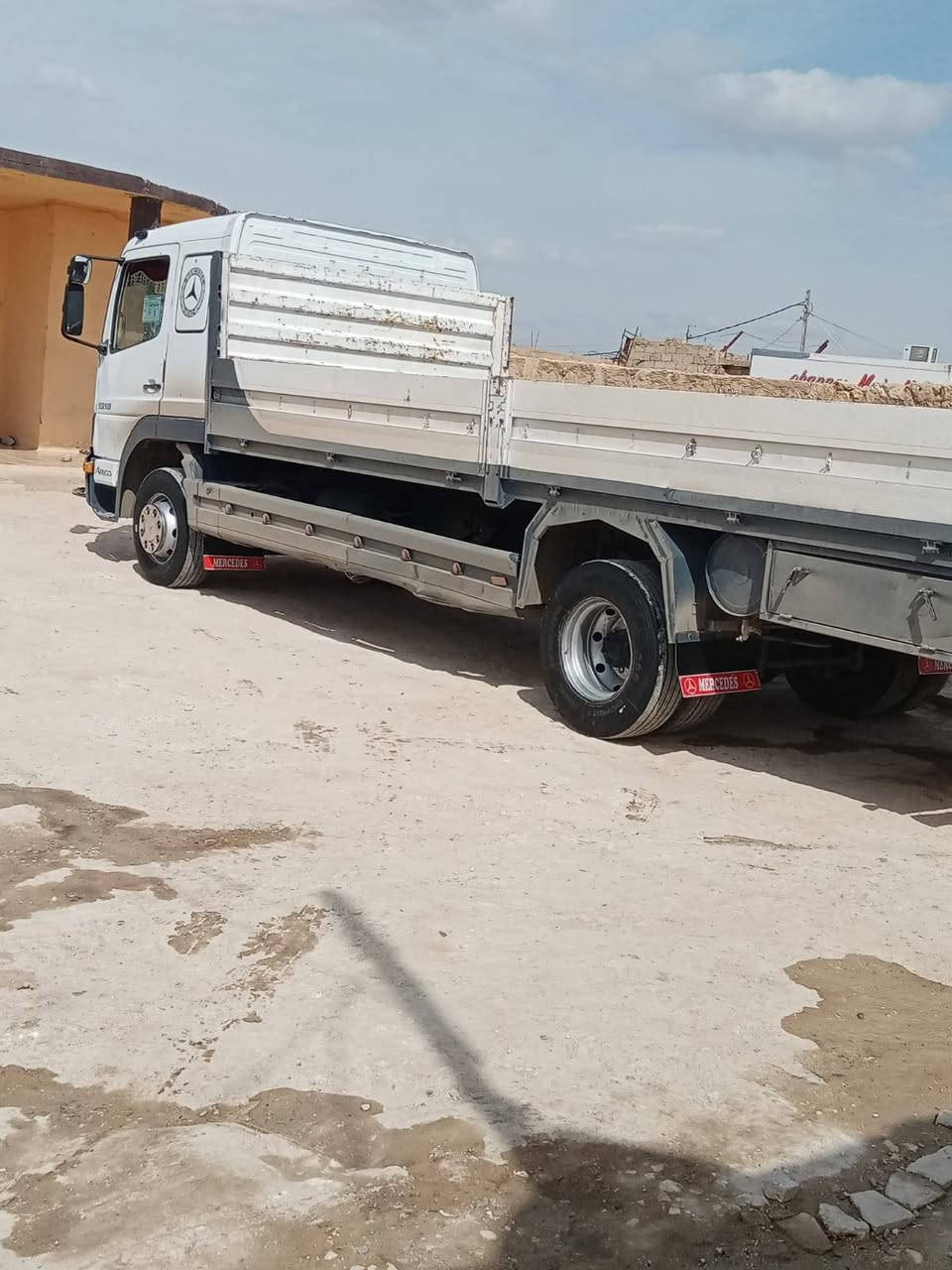 للبيع اتيكو 2004محرك اربعه ثمانيه استد رقم دولي اربيل بسمي شرط التحويل حصه كاز طخم تاير جديد سعر150$وبيهاا مجال استفسار ***********
