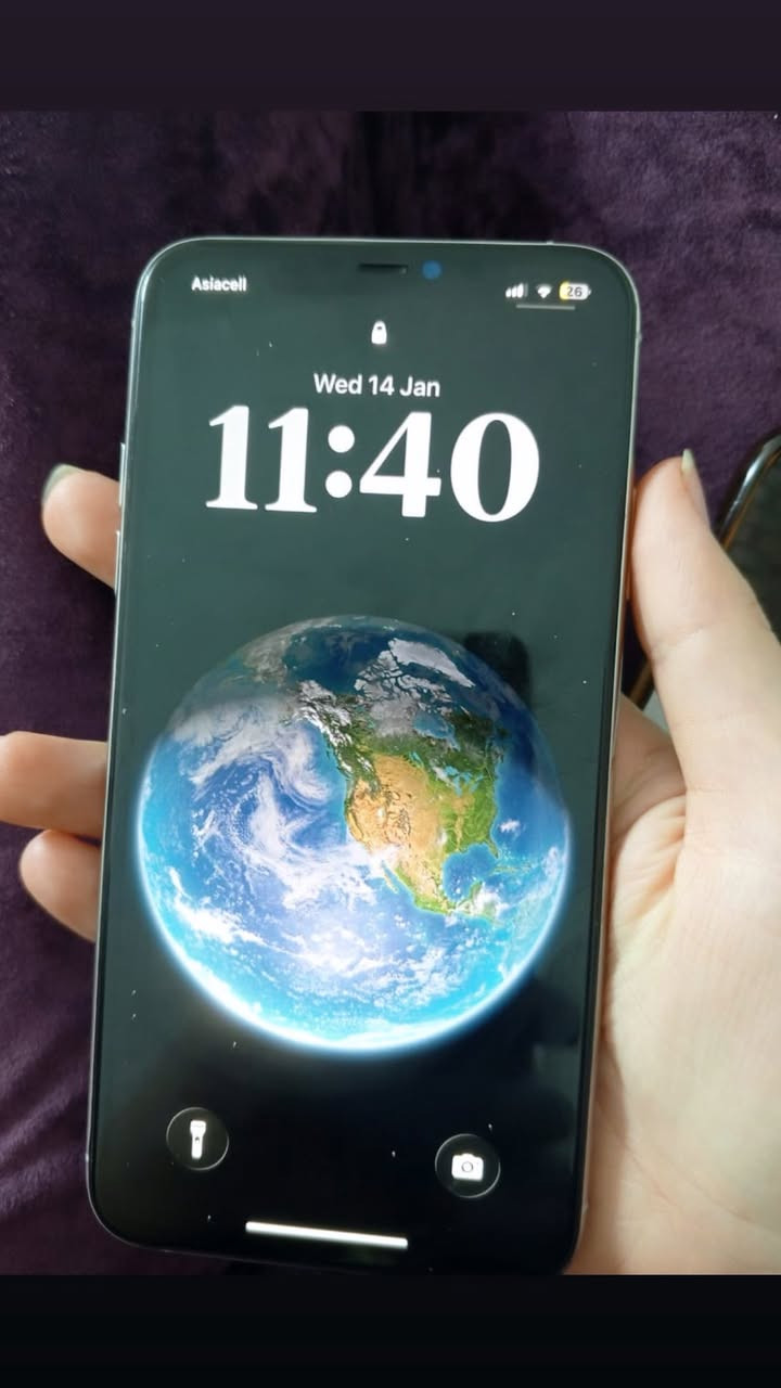 ايفون 11 برو ماكس للبيع ذاكرة 512  بطارية 83 أي خلل مبي فقط الظهر مثل ما موضح بالصورة السعر ٣٥٠ بي مجال بسيط 
مكانه بغداد 
للتواصل / ***********
