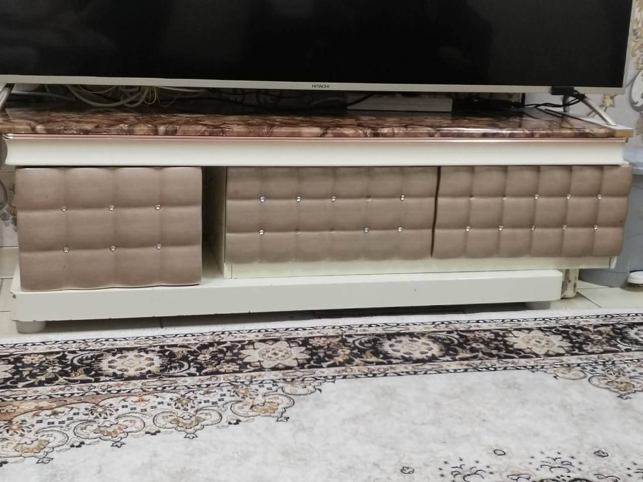 السلام عليكم
أغراض للبيع 
كورنر تركي ماركه Hsfب400قفل 7مقاعد 
ثريا ب55
ميز بلازما ب50
موكيت بوهيمي 2×3ب45


**إذا كنت صاحب هذا الإعلان وتريد حذفه لأي سبب، رجاءا أرسل رسالة إلى الدعم الفني**