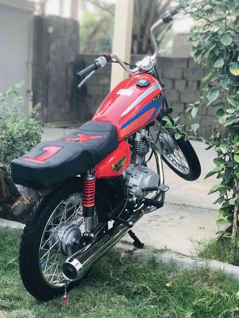 سلام عليكم اخوان دراجه نامه شلامجه للبيع نضيفه السعر 650وبيه مجال اوراق اصولي سبعه المكينه 2023 الشاصي 2012 نضيف مكاني حله رارنجيه التواصل عله الارقام الاتيه *********** او*********** ابو تراب العنزي
