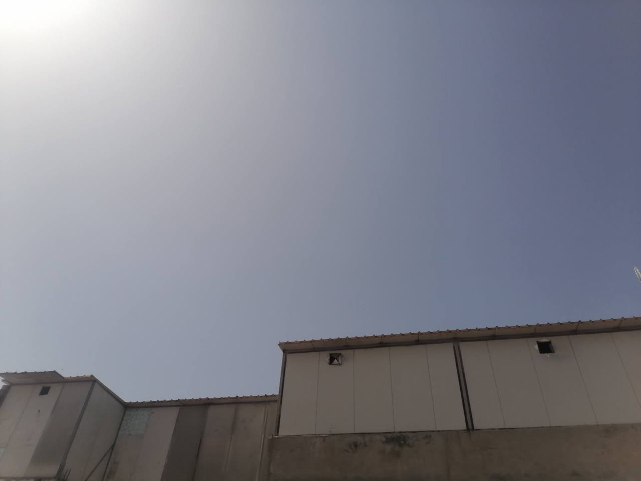 السلام عليكم ساندوج نظيف نظافه 80//100متوفر قياس 2500وقياس 3متروقياس 9متروقياس 7متر اظافه الى شخاط عدد 20اوكثرمن قياس 4الى6 جميع القياسات اظافه إلى جام خانه مثل ما موظح بل صور الطول  10متر ولعرض 3متر  وجام خانه ثانيه لون السود هم الطول 10متر ارتفاع3متر اظافه إلى درج حديد الطول 10متر
ملاحظه ابيع شلع ما ابيع قطعه قطعه تجي اتشوفهن وبيك خير ودلل 

عنواني الشحيميه مركز الناحيه 

***********
