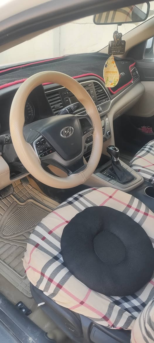 السلام عليكم الانتر للبيع موديل 2016. السيارة كفالة عد اشويه صبغ بالبنيد مكينه وكير كفالة مامفتوح على وضع الشركة رقم نجف بسمي العنوان النجف المناذر للاستفسار الاتصال ***********. علما السونار مرفقاً المنشوره
