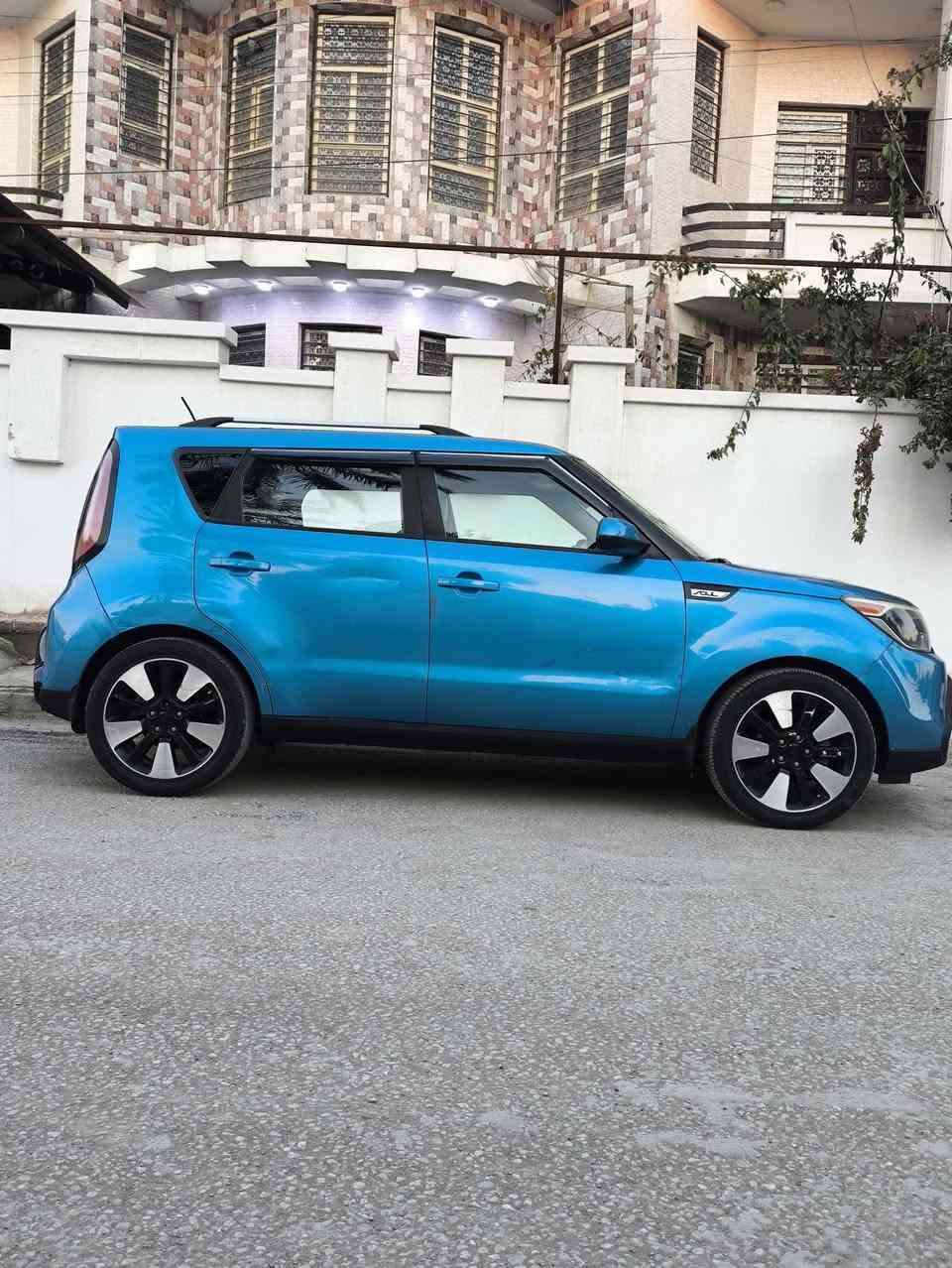 السلام عليكم كيا صول 2016 مكينة 2000 GDI رقم بابل انگليزي بأسمي هزه جديدة (مكينة وكير شرط بلاديات ممفتوح بيهن لوبرغي واحد ) سيارة جديده بمعنى الكلمة بدون اي دواخل بدون اي ايرباك ماشية 76 الف تبريد ثلج حدادية ممتازة السيارة كلها ليبل واحد ماعدا البنيد مبدل والباقي كفاله فقط بنيد مبدل نفس اللون (صور الحادث مع السونار مرفقة بالمنشور ) مكانها بابل الحمزة الغربي السعر 115 وبيها مجال بسيط . ***********
