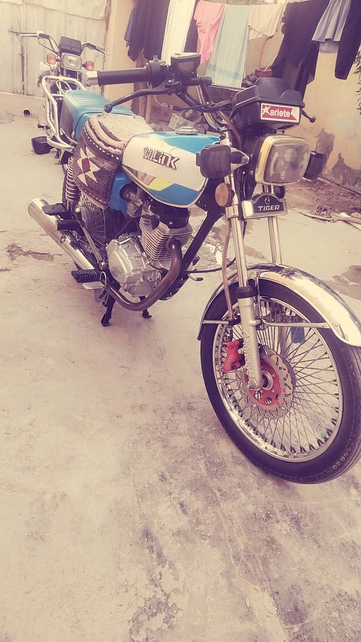 سلام عليكم دراجه تايكر مديل 2024 وراق سكنر محرك ما مفتوح دراجه خير من الله شلعه معدل فولل دراجه حله من صوره سعر 600بيه مجال الطيبين مكاني كربله حي الغدير خاص مفتوح رقم بيه واتساب ***********

