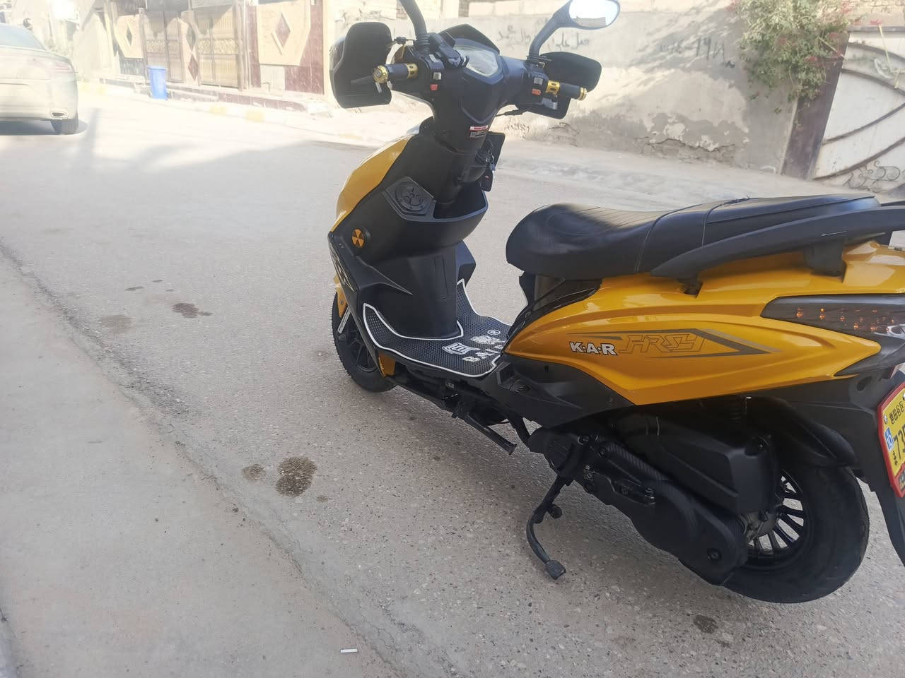 السلام عليكم ورحمة الله وبركاتة
دراجه صيني للبيع موديل 2023 مكينه 125cc ناعمه مكينتهه نص نگره تشتغل كل شي بيها جديد تخم تاير قبل سبوع شاده باتري جديد كابريتر جديده شوته جديده لونها مميز اصفر مابيها ظربه فقط الترايش الجوه ماموجودات كل نقص مابيها بريك امامي خلفي اشاير رباعي لايت عالي ناصي كيلومتر يشتغل مابيها اي صوت 
السعر 450قفل 
مكاني ناصريه الأسكان الصناعي 
للاتصال (***********)
