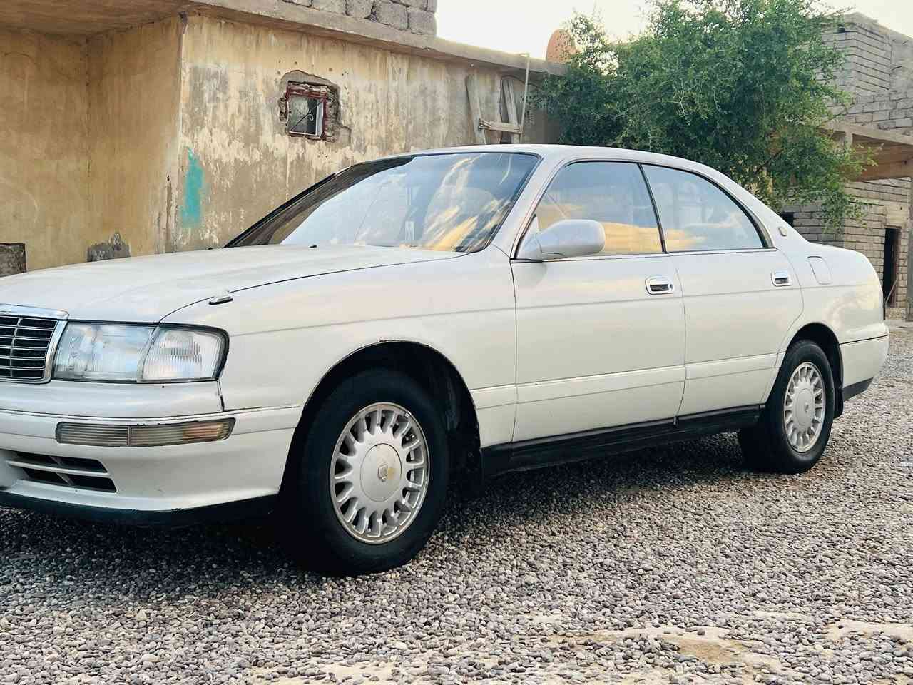 السلام عليكم 
بطه للبيع موديل 1992 
رقم نينوى بأسمي لل 29
سياره محرك گير حداديه تايرات خير من الله 
باتري جديد، تخم تاير جديد، صدر جديد
مرشوشه احزام كلير جماليه بدون ضربه 
سياره نظيفه وجاهزه 
السعر 52$بيها مجال
مكان السياره شرقاط
للاستفسار 
***********
